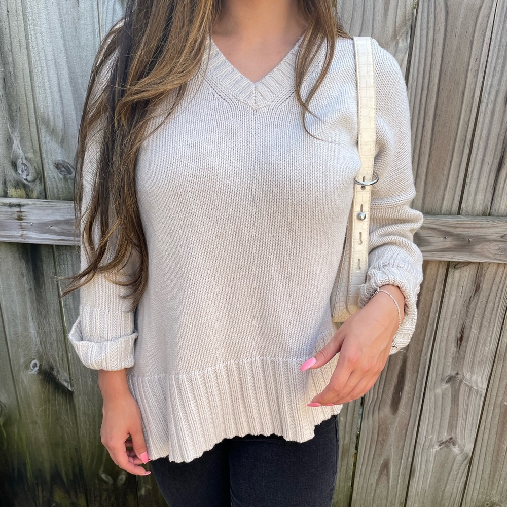 Beige vneck sweater Loft